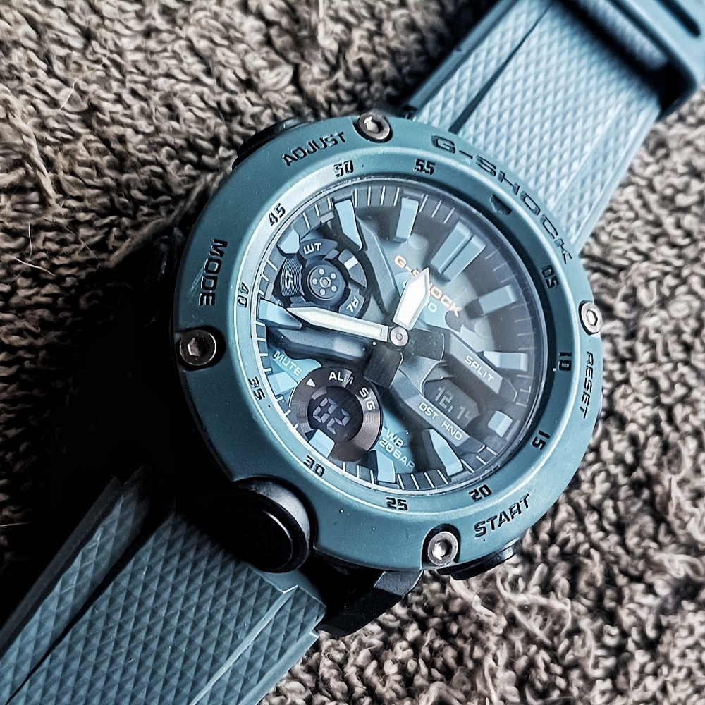 CASIO G-SHOCK - GA2000SU-2A ( UNISEX ) - Picture 2 of 11